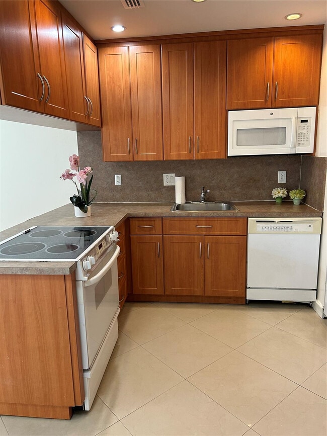 Foto del edificio - 210 SE 9th St