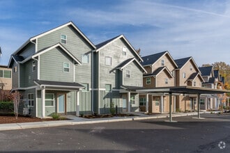 Building Photo - Tull Road Townhomes