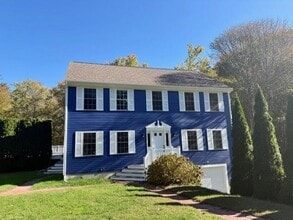 Building Photo - 32 Elk Dr