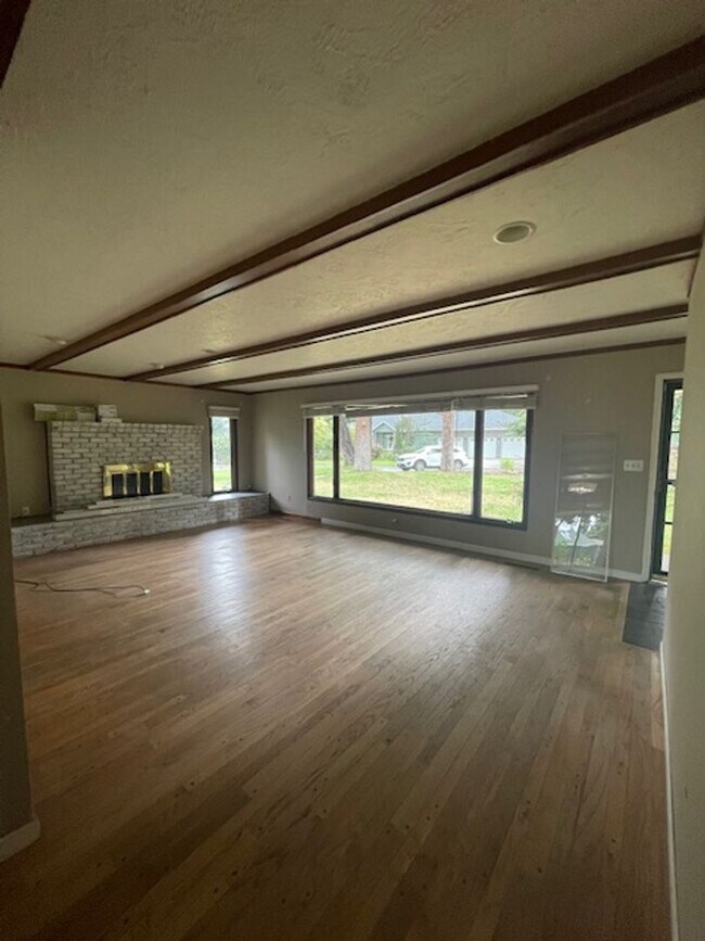 Building Photo - Beautiful home in Hayden Lake