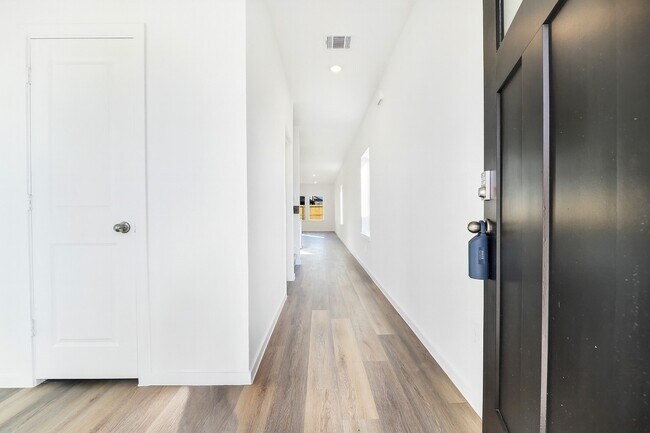 Foto del edificio - 3930 El Vaquero Ct