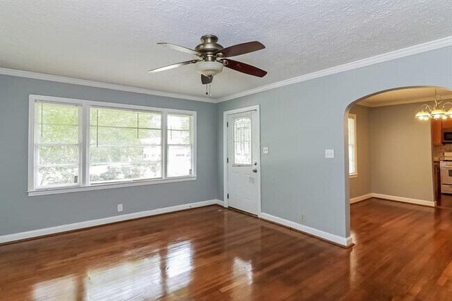 Foto del edificio - 3560 Glenwood Rd