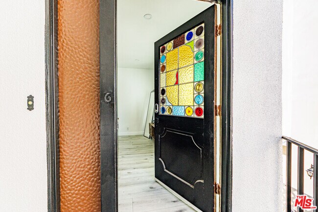 Foto del edificio - 722 Lincoln Blvd