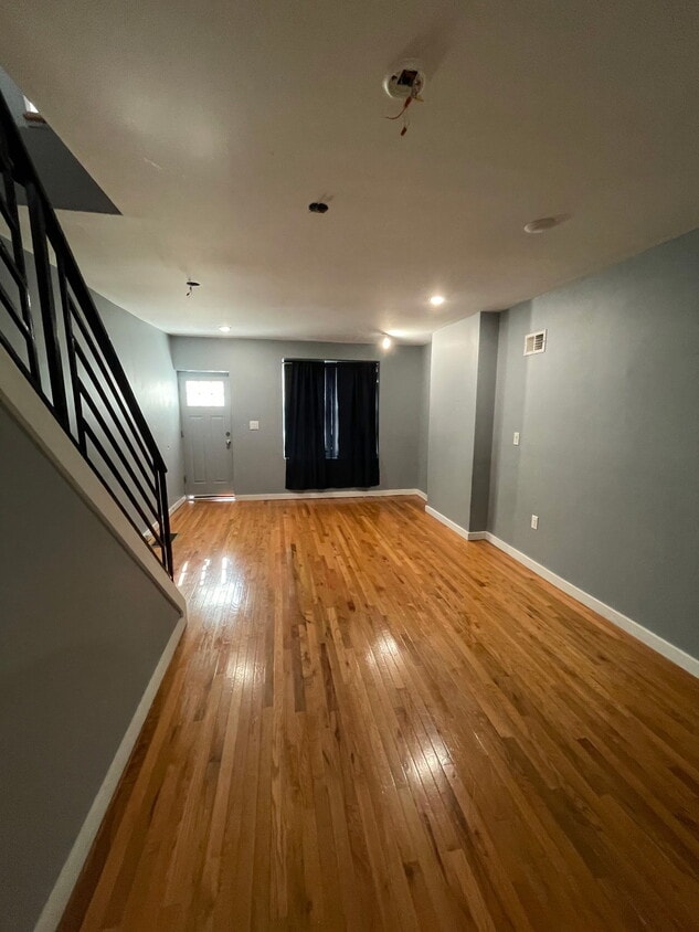 Photo - 1553 S Bailey St (Philadelphia, PA)