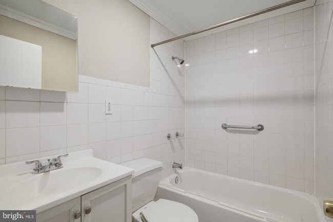 Foto del edificio - 1440 W Porter St