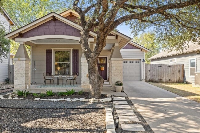 Building Photo - 2205 Amur Dr