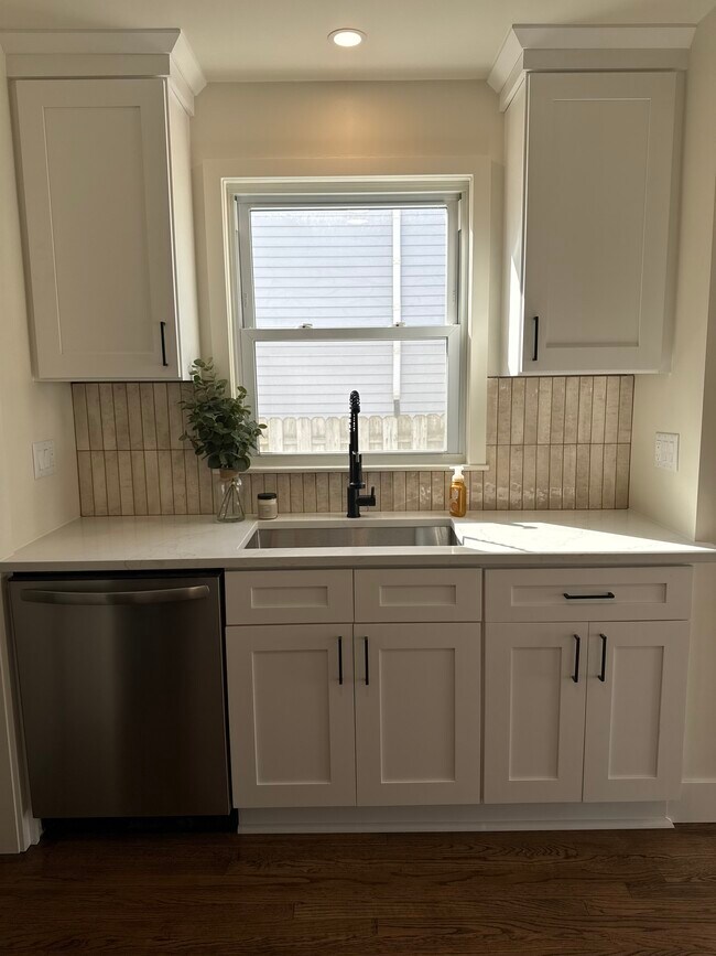 Foto del edificio - 125 S Minerva Ave