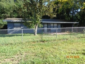 Building Photo - 235 Lake Gertie Rd