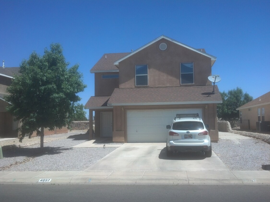 Foto principal - 4 Bedroom Home Off Hwy 70 & Mesa Grande **...