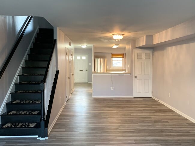 Building Photo - 43 Winston Ct