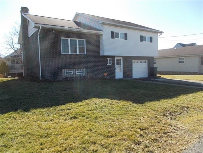 Building Photo - 630 Shelby St