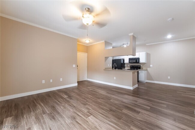 Foto del edificio - 2900 Sunridge Heights Pkwy