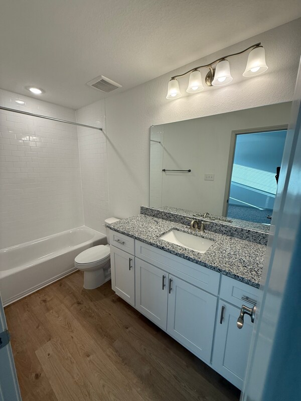 Foto del edificio - 7549 Briarwood Pass