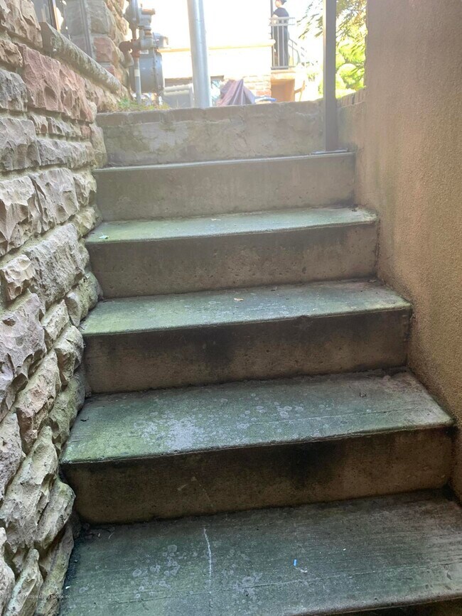 Foto del edificio - 45 Perona Ln