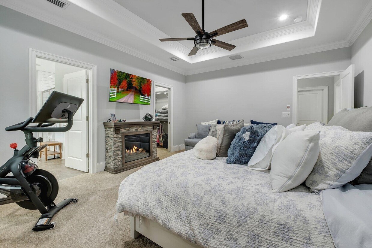 Foto principal - 3325 Mariana Oaks Dr