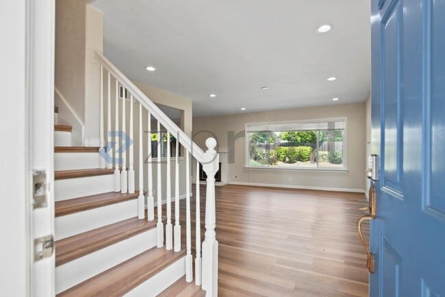 Foto del edificio - 2472 Camino de Jugar