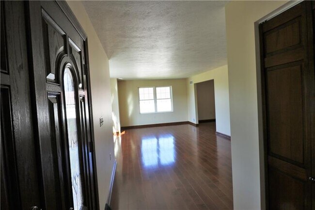 Building Photo - 188 Galley Rd