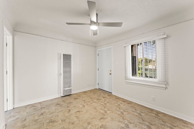Foto del edificio - 106-118 1/2 W 79th St.