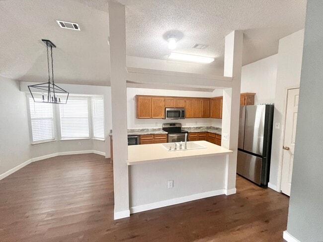 Building Photo - NEW IN MANAGEMENT - AVAILABLE NOW! MOVE IN SPECIAL!