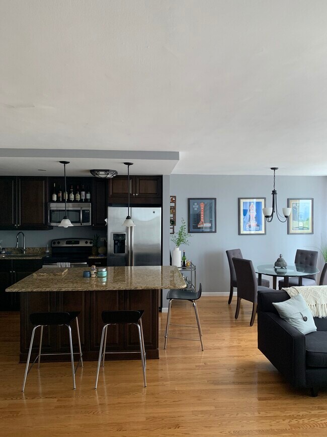 Foto del edificio - 3900 N Lake Shore Dr