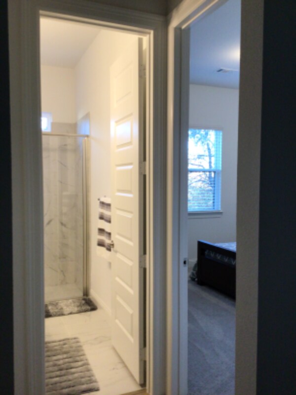 Building Photo - 307 Highland Ct