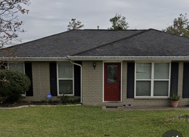 Building Photo - 3333 Normandy Ct