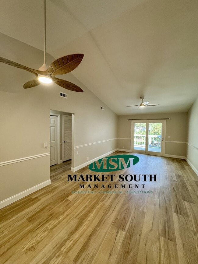 Building Photo - UPDATED WILMINGTON ISLAND CONDO! AVAILABLE...