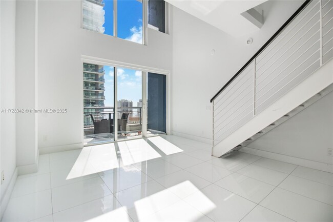 Foto del edificio - 60 SW 13th St