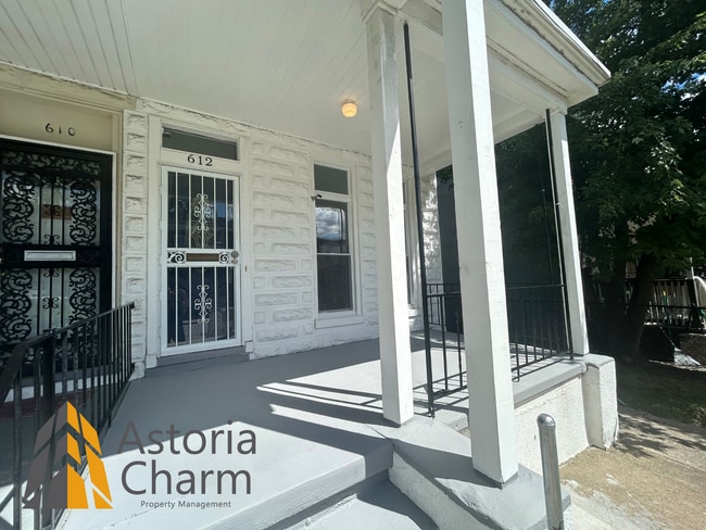 Building Photo - Stylishly Renovated 3 Bedroom Home
