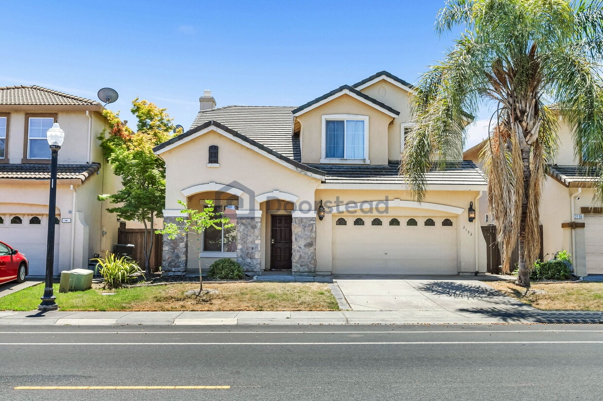 Primary Photo - 2132 Mabry Dr