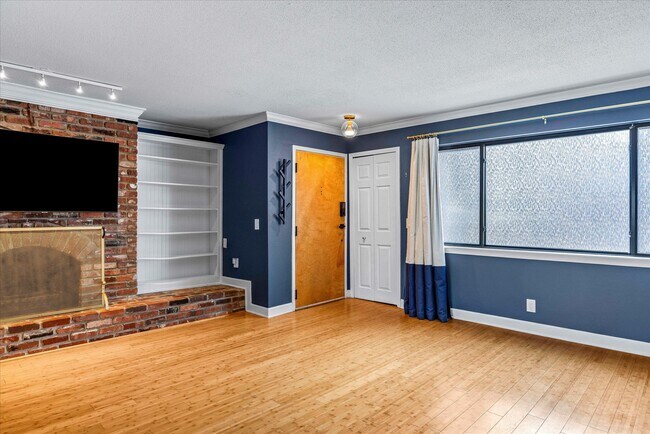 Foto del edificio - 4056 Warwick Blvd
