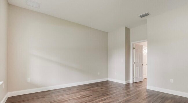 Foto del edificio - 30 Eleven Oaks Cir