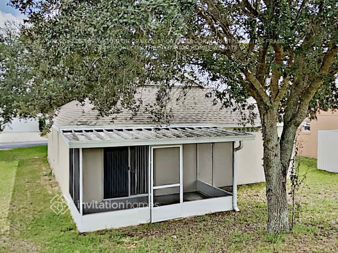 Building Photo - 341 Rollins Dr