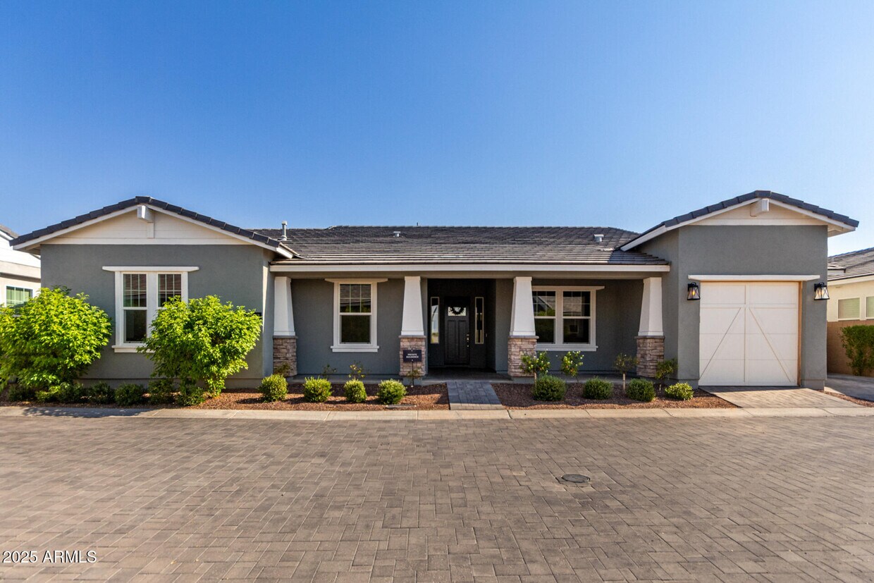 Foto principal - 17233 W Dartmouth St