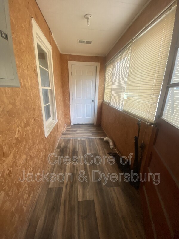Building Photo - 1360 Hornbrook St
