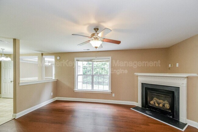 Foto del edificio - 225 Braxman Ln