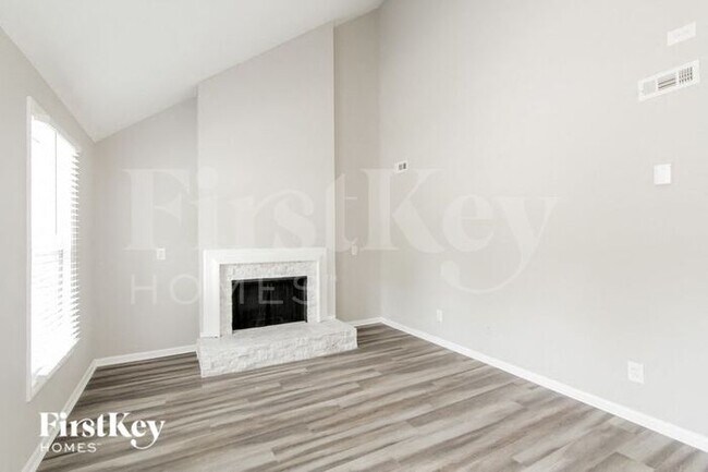 Foto del edificio - 11401 5 Cedars Rd