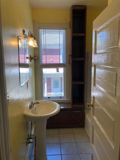 Building Photo - 638 W 37th St