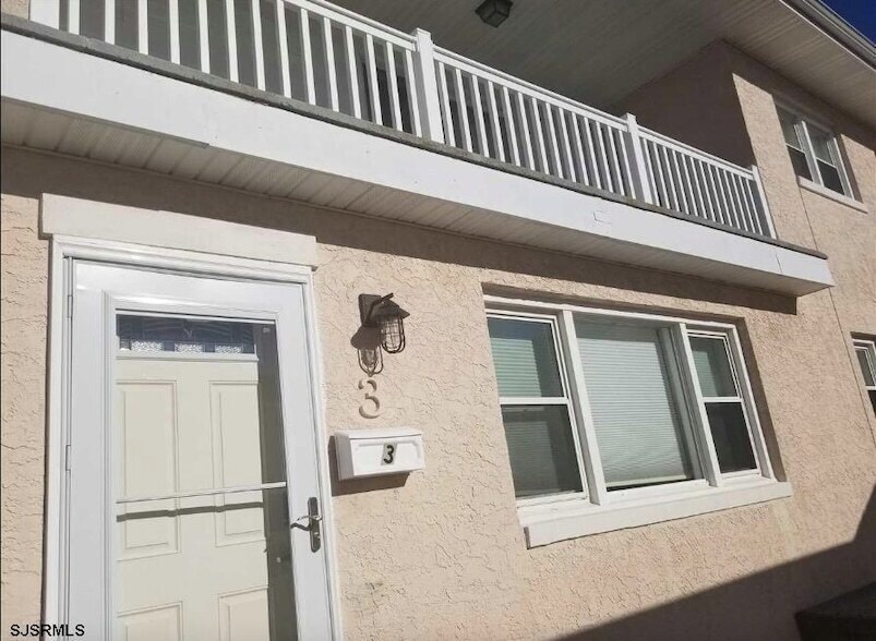 Foto principal - 4313 W Brigantine Ave