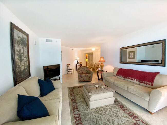 Building Photo - 3000 N Ocean Dr