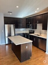 Building Photo - 110 Trotter Rd