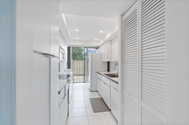 Foto del edificio - 609 Bridgewood Dr