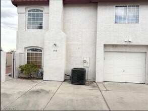 Building Photo - 3918 Starfield Ln