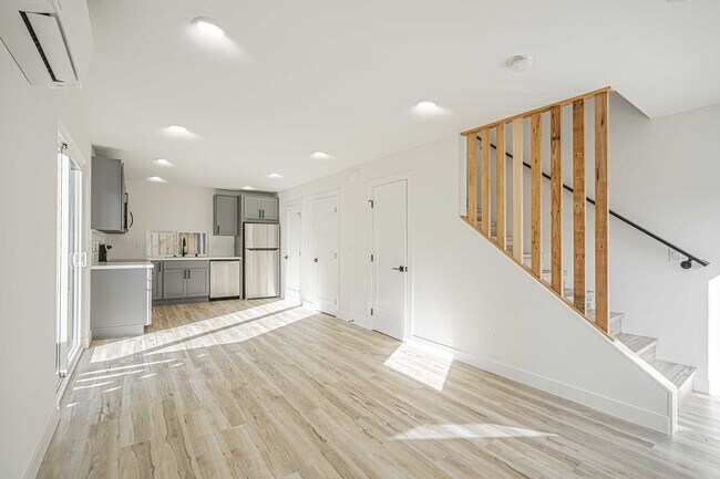 Foto del edificio - 1006 S Donovan St