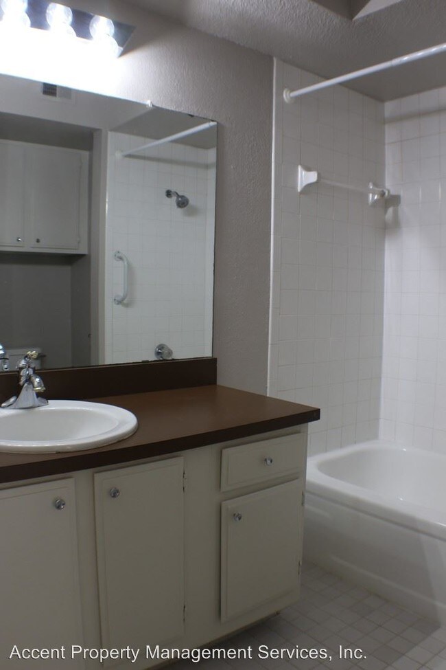 Foto del edificio - 6380 S 80th E Ave