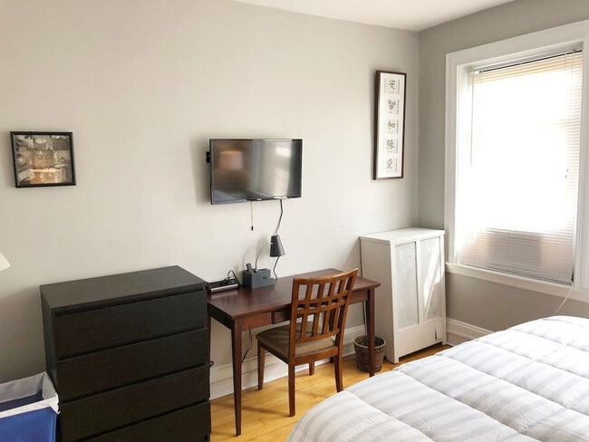 Foto del edificio - 20 Fordham Rd