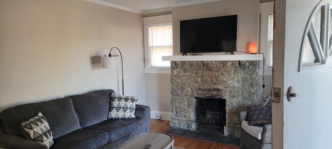 Sala de estar - 2121 12th Ave S