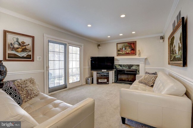 Building Photo - 16600 Shea Ln