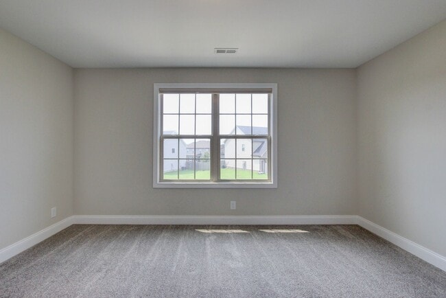 Building Photo - 230 Cotoneaster Ln