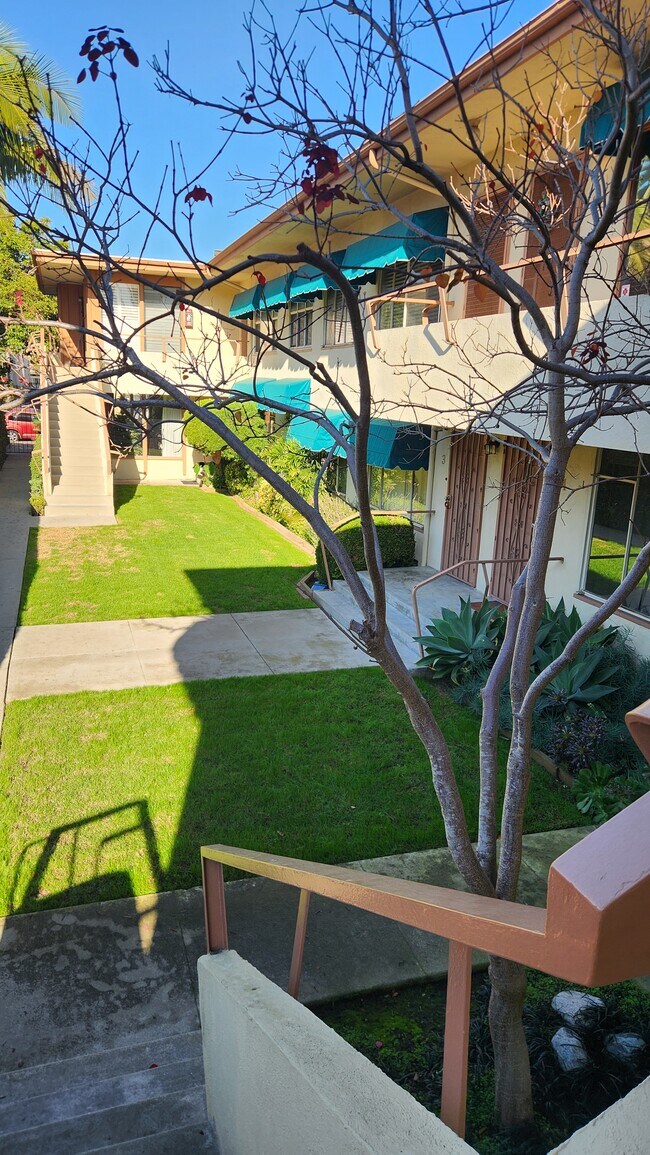 Foto del edificio - 2222 2nd St